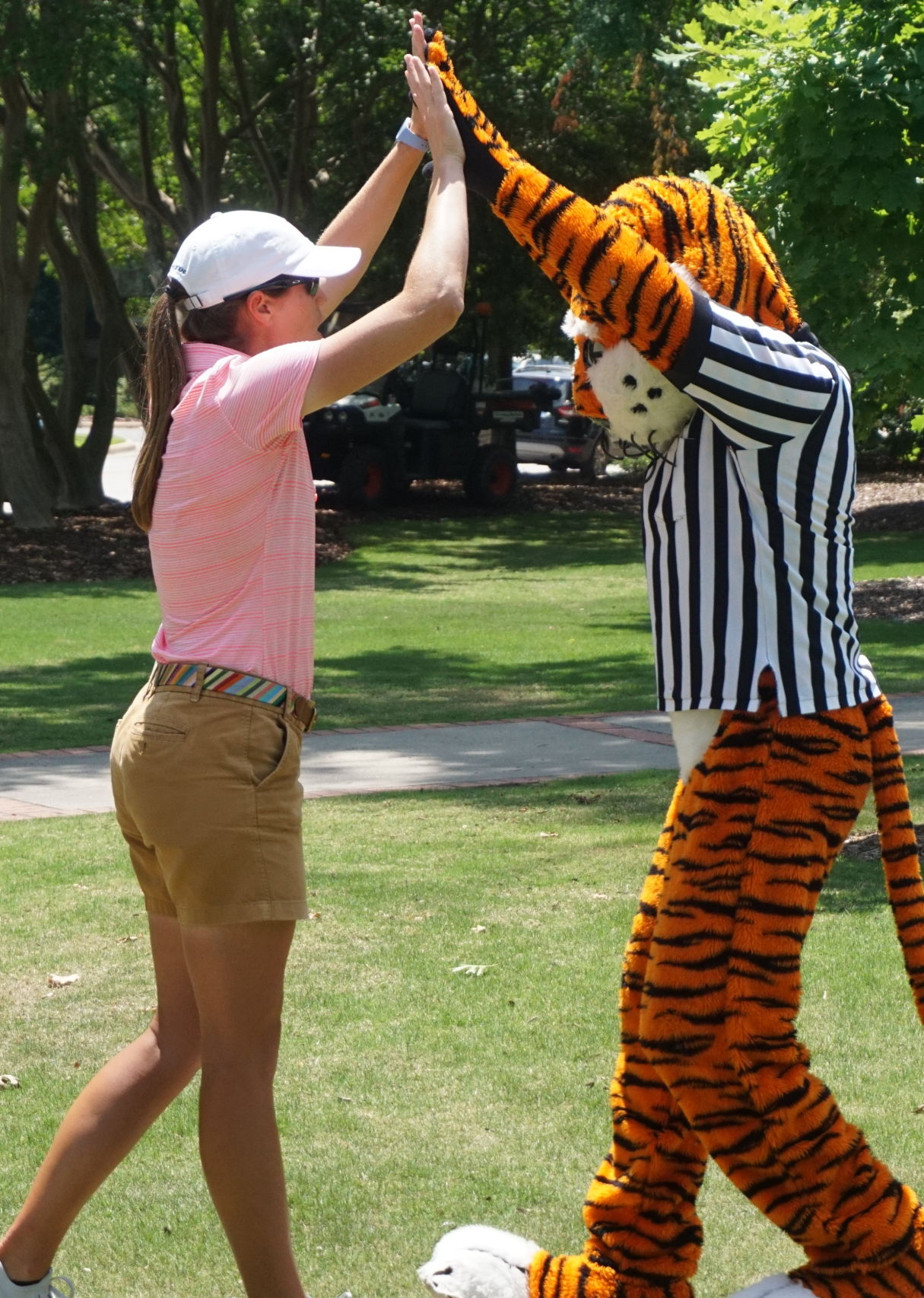 Closest to the Pin contest